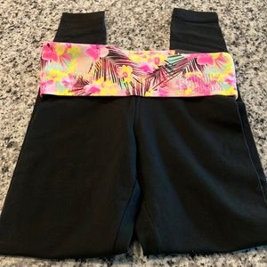 NWT pink Victoria’s Secret yoga legging xs